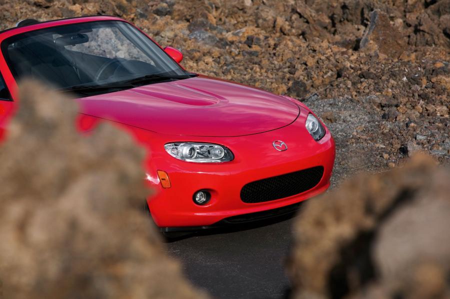  Mazda MX-5 Roadster Coupe 2006 года  (фото 62 из 212)